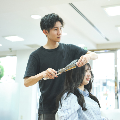 高津理容美容専門学校
