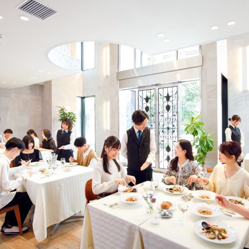 名古屋辻学園調理専門学校3