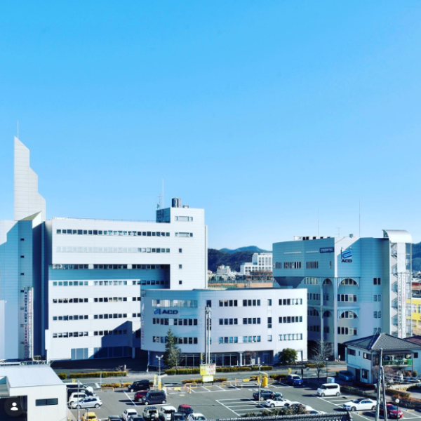 足利デザイン・ビューティ専門学校