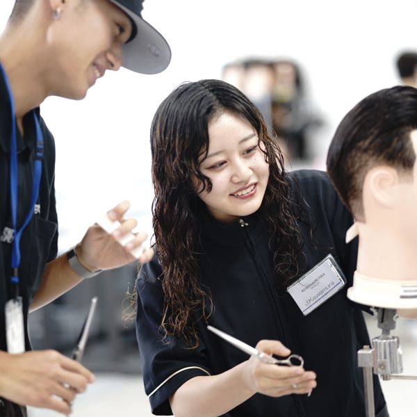 国際文化理容美容専門学校国分寺校