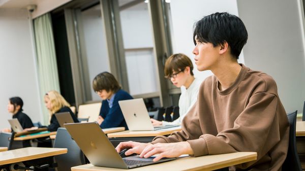 専門学校日本デザイナー学院