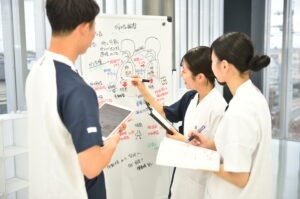 10/24・看護学科「患者さんの環境を整える体験をしてみよう」／さくら看護専門学校