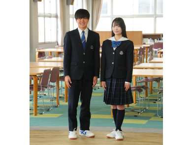 富田高等学校の制服
