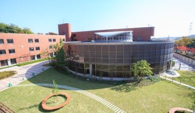 同志社国際高等学校1