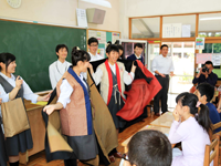 岩手県　遠野緑峰高校　生産技術科草花研究班３年生のみなさん1
