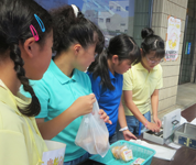 福井県　敦賀市立沓見（くつみ）小学校　６年生のみなさん3