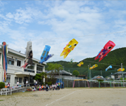 和歌山県　田辺市立咲楽（さくら）小学校　全児童のみなさん2