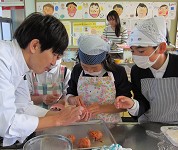 広島県　神石高原町立来見（くるみ）小学校　３年生のみなさん2