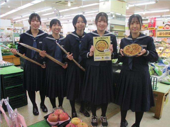 青森県　八戸商業高校　商業科３年生のみなさん1