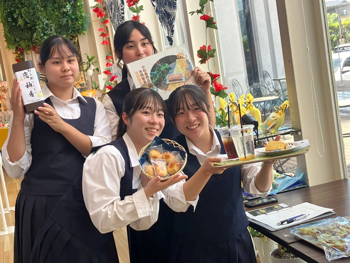 徳島県　小松島西高校　TOKUSHIMA雪花菜（おから）工房のみなさん1