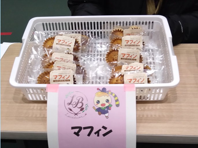 愛知県　愛知商業高校　グローバルビジネス科のみなさん3