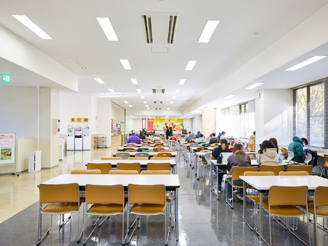 皇學館大学の学食