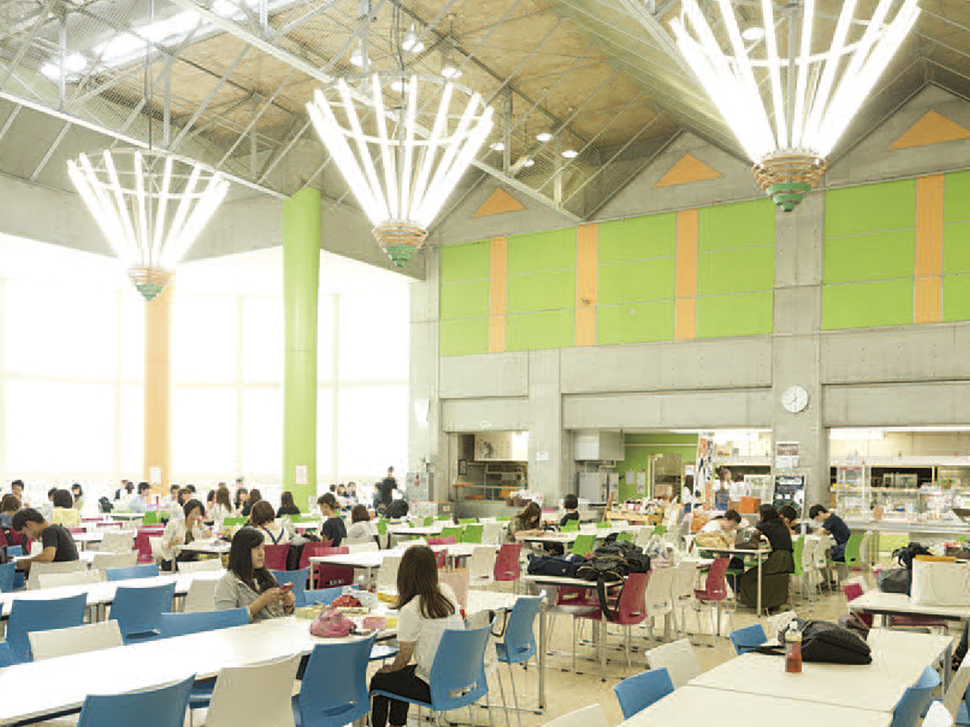 常磐大学の学食