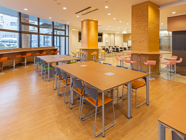愛知東邦大学の学食