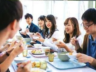 宮崎産業経営大学の学食