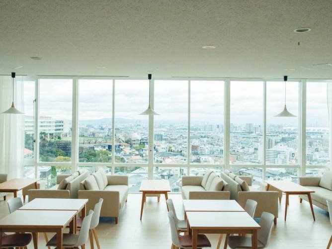 甲南女子大学の学食