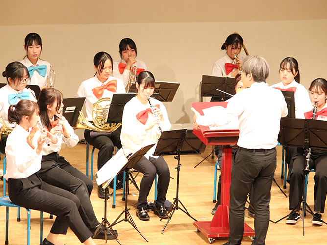 岡崎大学のクラブ活動