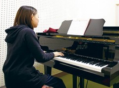 ピアノレッスン室