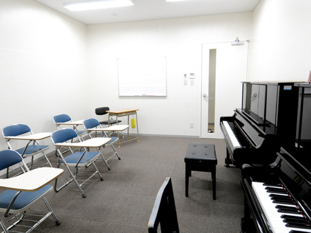 1号館 ピアノレッスン室
