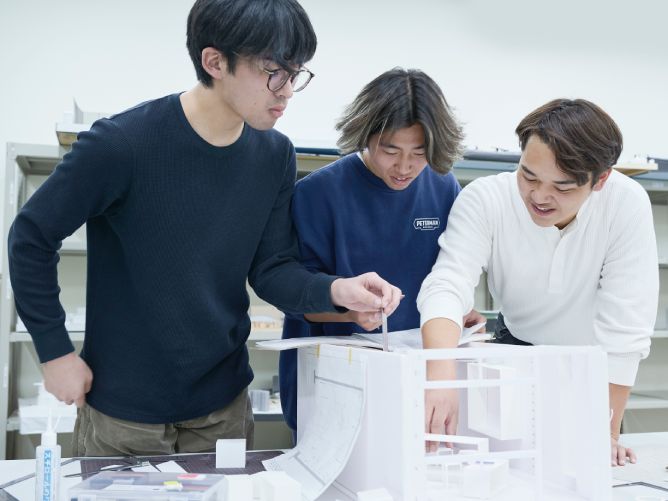 大阪電気通信大学のcampusgallery