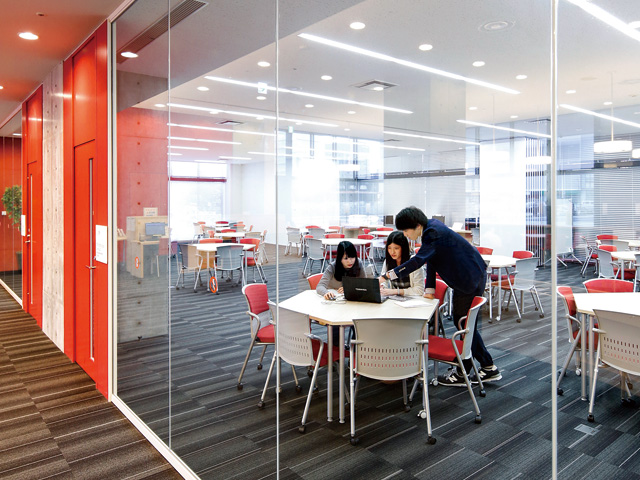 愛知大学の図書館