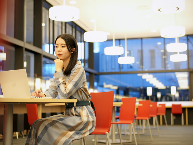 愛知大学の図書館