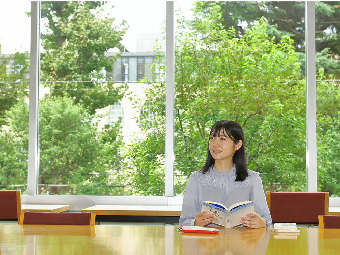 大妻女子大学短期大学部の図書館