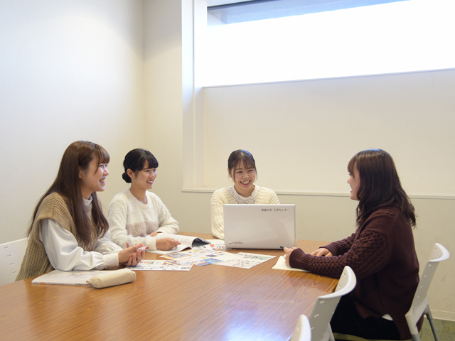 聖徳大学の図書館