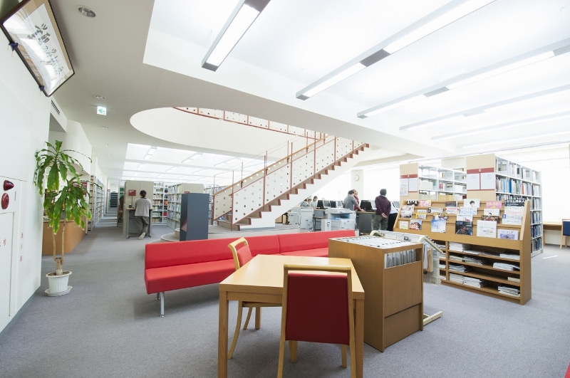 日本獣医生命科学大学の図書館