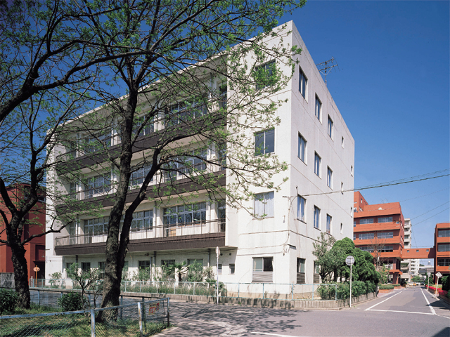 九州栄養福祉大学の図書館