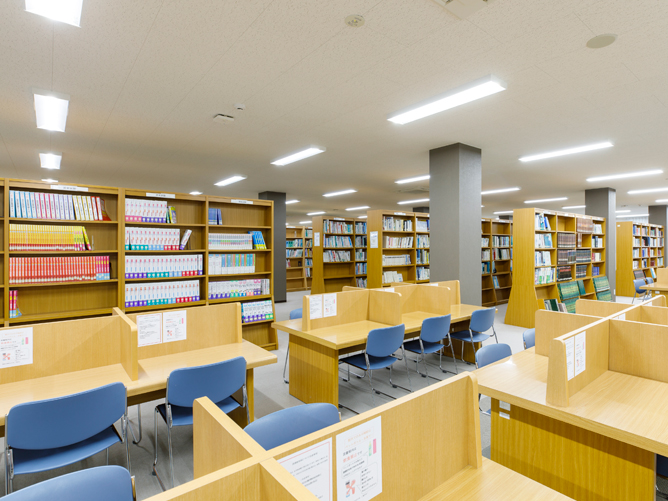 福井医療大学の図書館