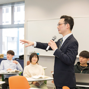 経営学部（２年次から学科所属）