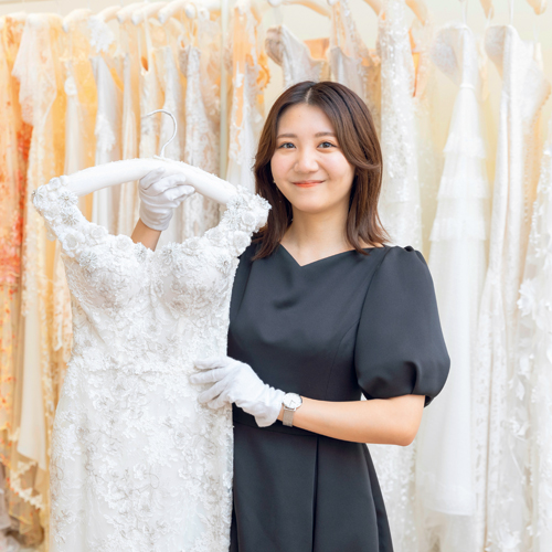 ブライダルヘアメイク&ドレス科