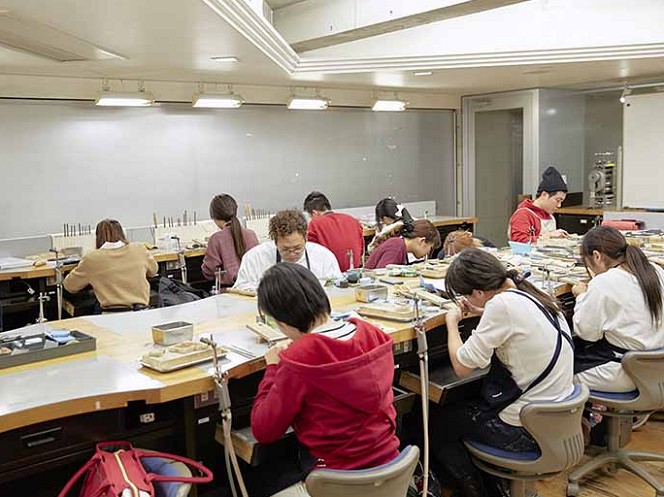 専門学校 ヒコ・みづのジュエリーカレッジ大阪