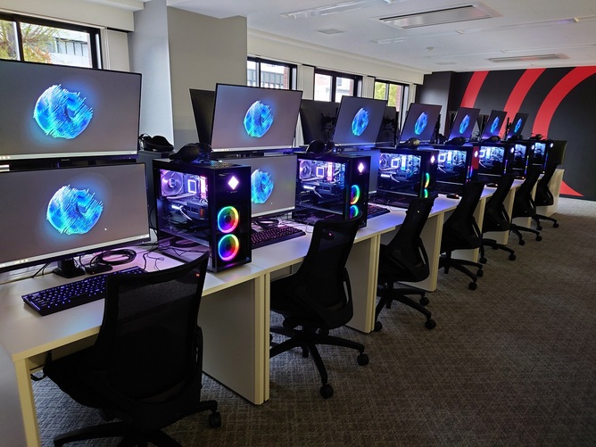 姫路情報ＩＴクリエイター専門学校