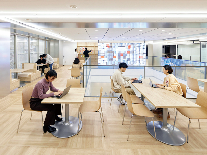 京都デザイン＆テクノロジー専門学校のcampusgallery