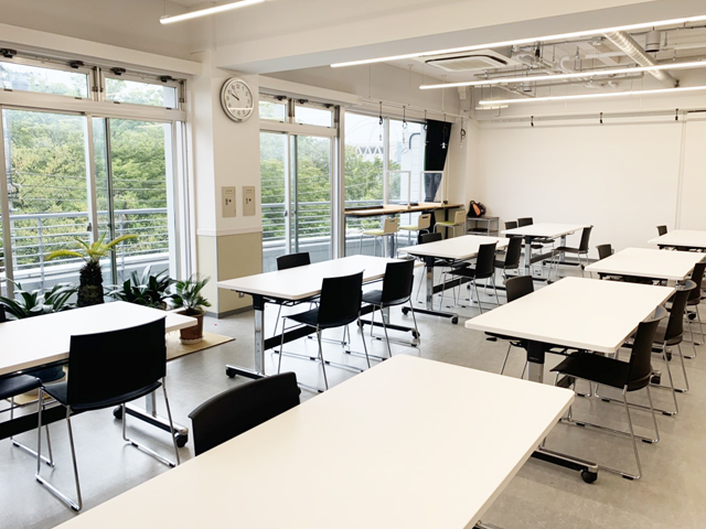 本館・２号館、学生ホール／みんなが集まる憩いの場！