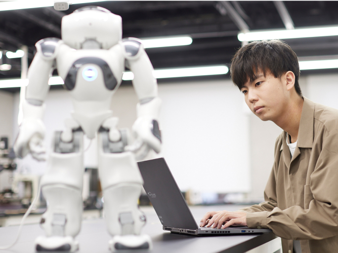 京都デザイン＆テクノロジー専門学校のcampusgallery