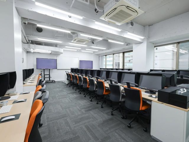 コンピュータールーム