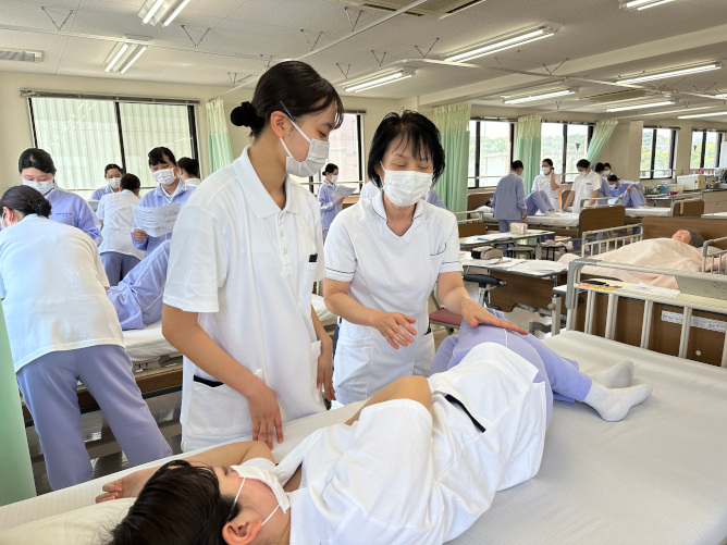 関西学研医療福祉学院の講師