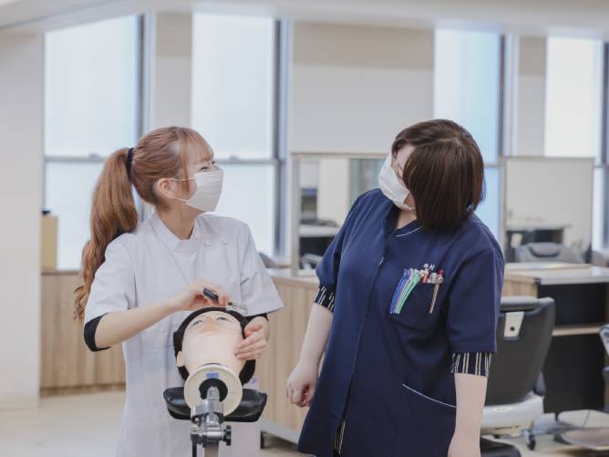 大阪中央理容美容専門学校のcampusgallery