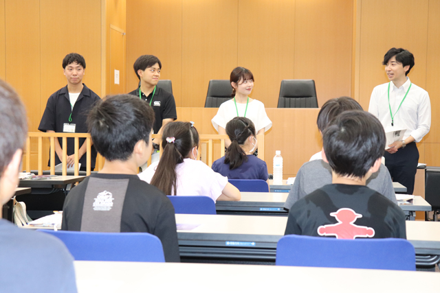 2025年度南山大学小・中学生向け講座
「大学で、未来の自分を探してみよう！」(各全4回)1