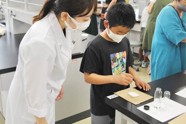 広国市民大学　子ども向け科学・ものづくり・おしごと体験フェア1